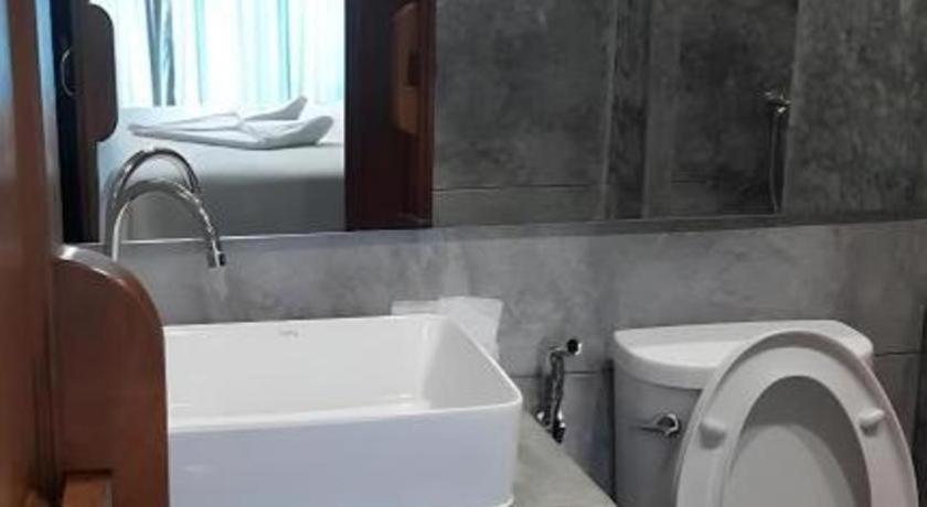 Hotel Chomtrang Extérieur photo